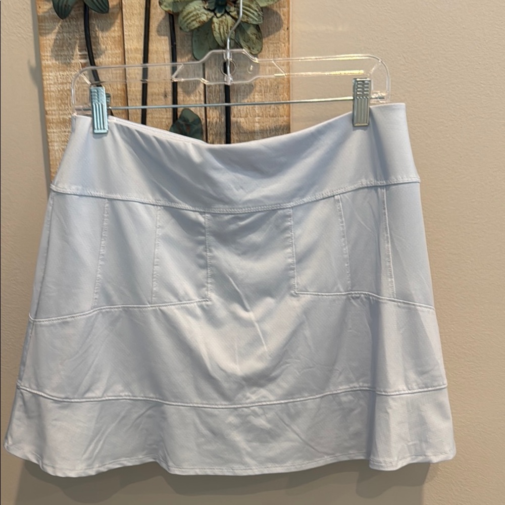 Lucky in Love Endless Skirt/Skort size large pre owned